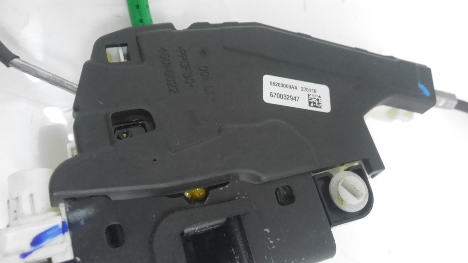 2015 Maserati Ghibli Door/Boot/Gate Lock View Auto part Door/Boot/Gate Lock Maserati Ghibli 2015