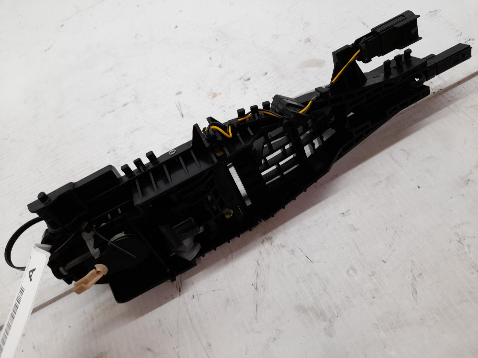 2019 Maserati Levante Door Handle View Auto part Door Handle Maserati Levante 2019