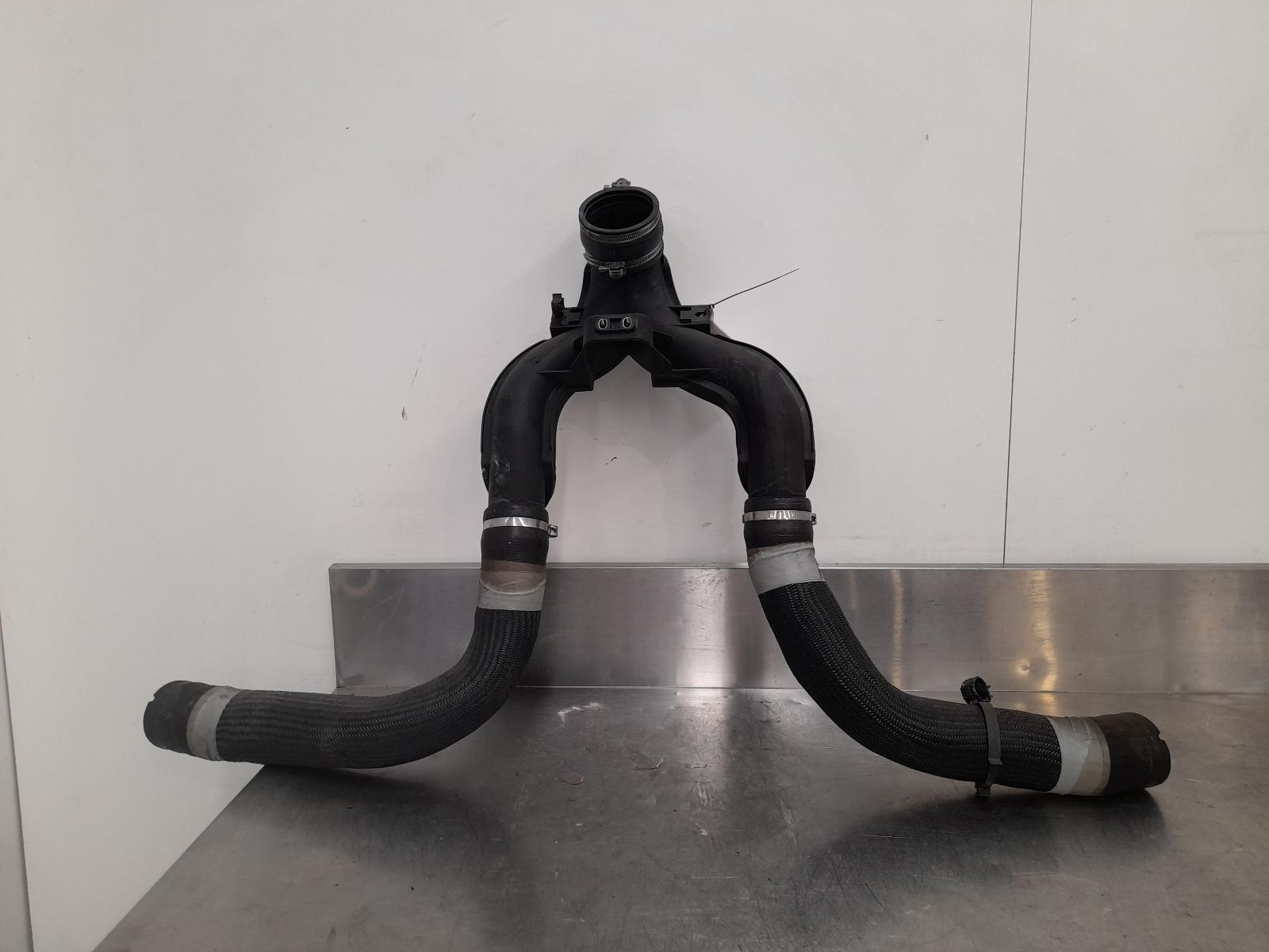2019 Maserati Levante Air Cleaner Duct/Hos View Auto part Air Cleaner Duct/Hos Maserati Levante 2019