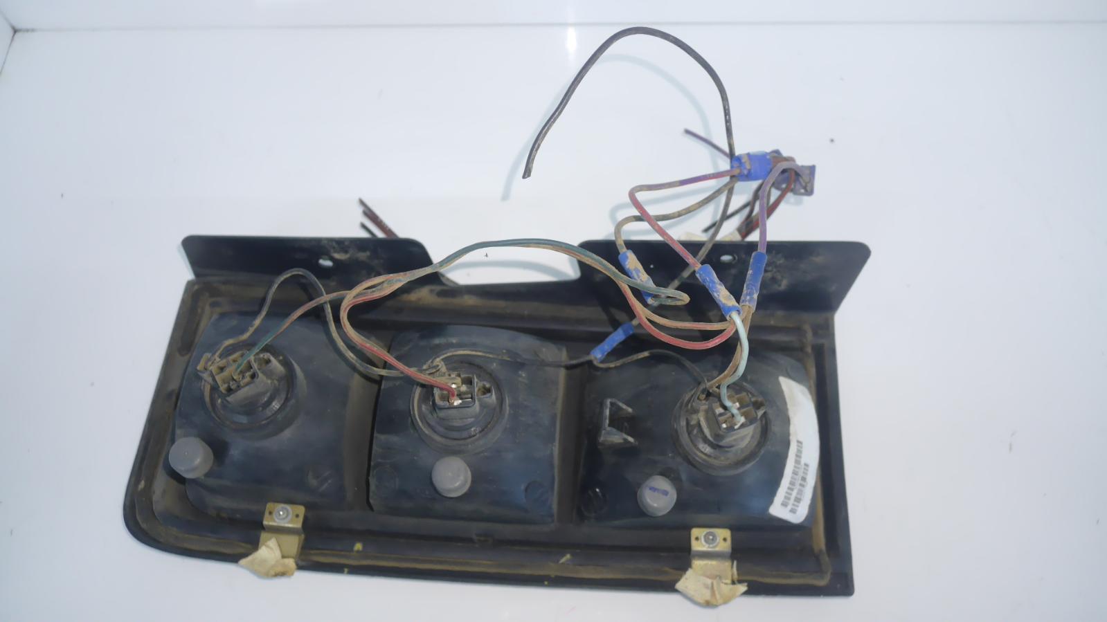 View Auto part Left Taillight Hummer H2 2005