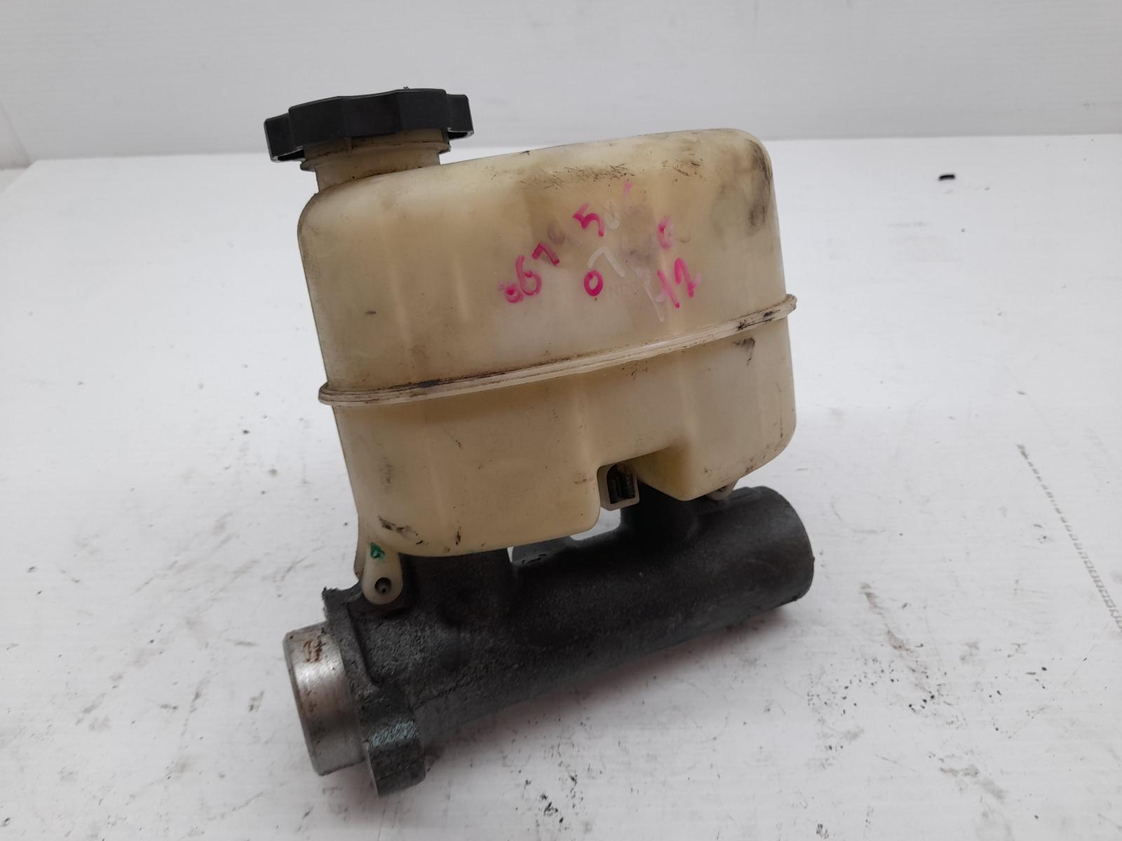 View Auto part Master Cylinder Hummer H2 2005