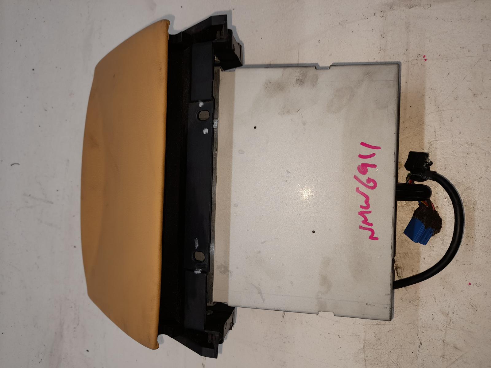 2004 Maserati Quattroporte Radio/Cd/Dvd/Sat/Tv View Auto part Radio/Cd/Dvd/Sat/Tv Maserati Quattroporte 2004