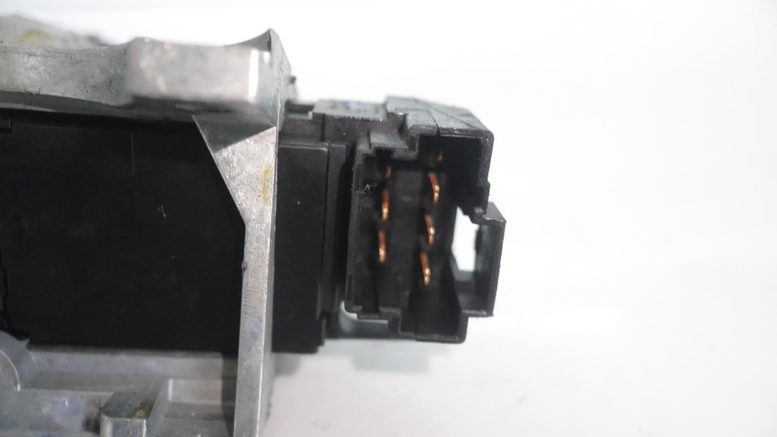 View Auto part Ignition W/ Key Hummer H2 2005