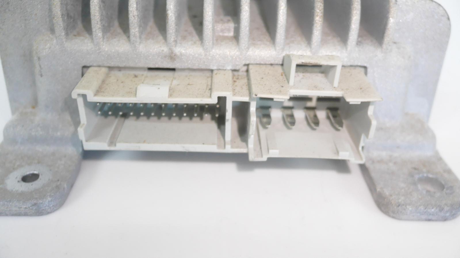 View Auto part Radio/Cd/Dvd/Sat/Tv Hummer H2 2005