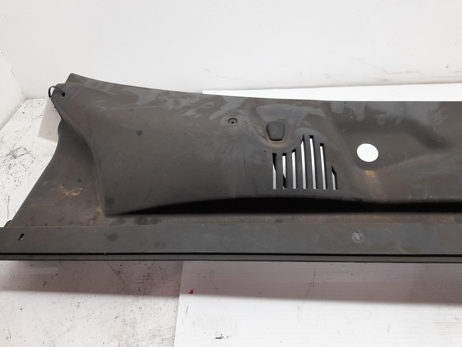 View Auto part Plenum Chamber Maserati 4200gt 2003