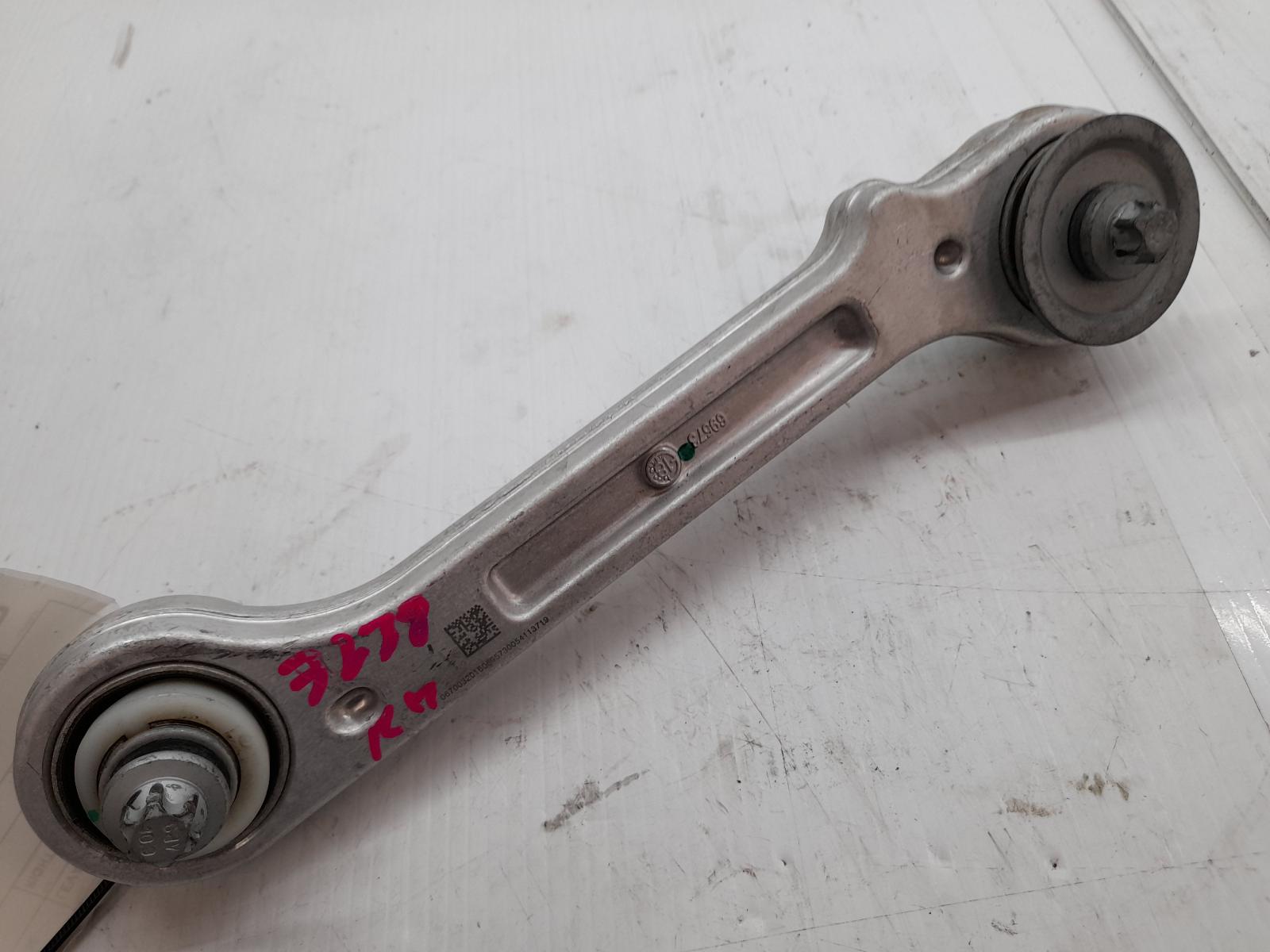 View Auto part Right Rear Trailing Arm Maserati Levante 2019