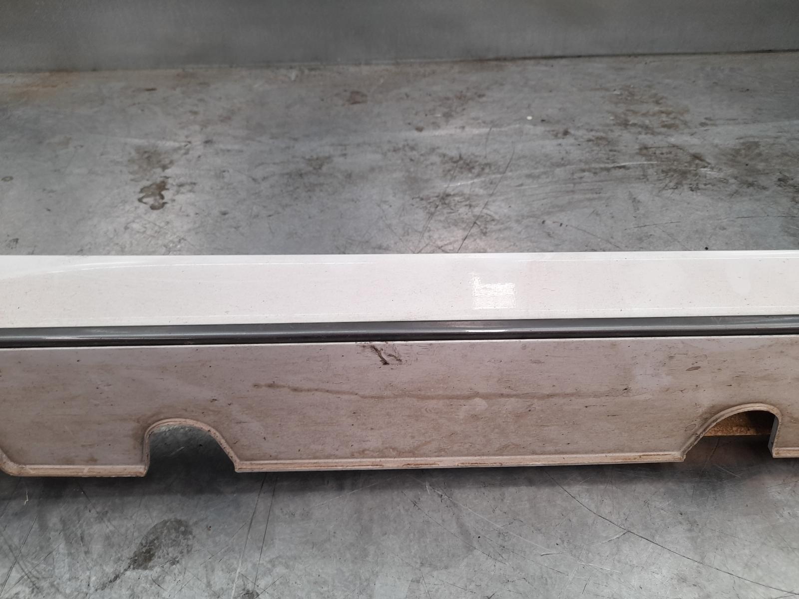 View Auto part Side Step/Skirt Hyundai Kona 2022