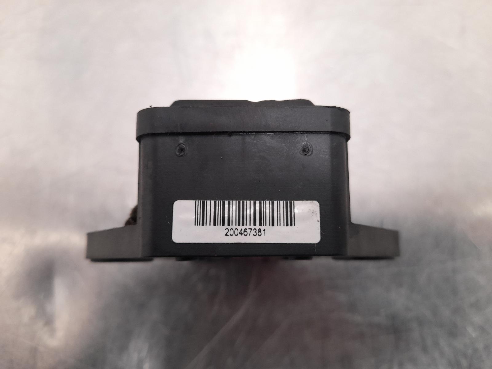 View Auto part Misc Switch/Relay Maserati 4200gt 2003