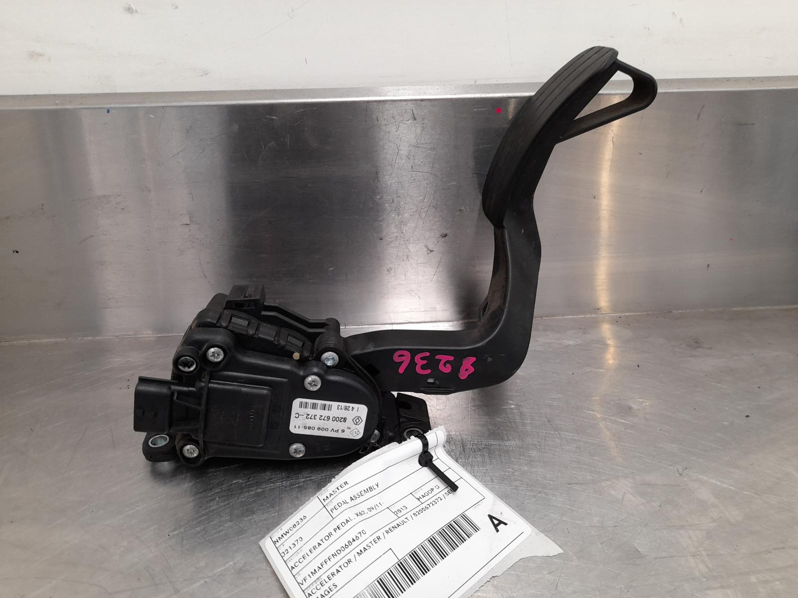 View Auto part Pedal Assembly Renault Master 2013
