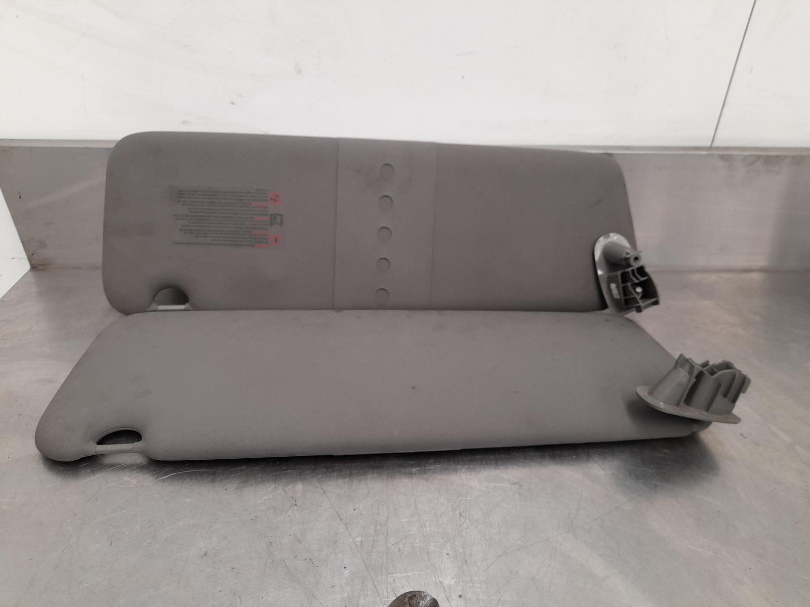 View Auto part Sunvisor Renault Master 2013