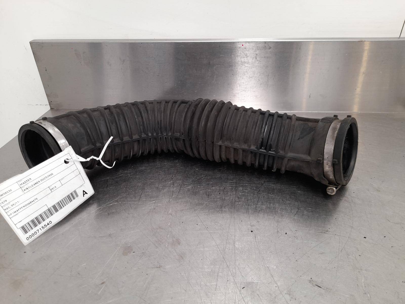 View Auto part Air Cleaner Duct/Hos Renault Master 2013