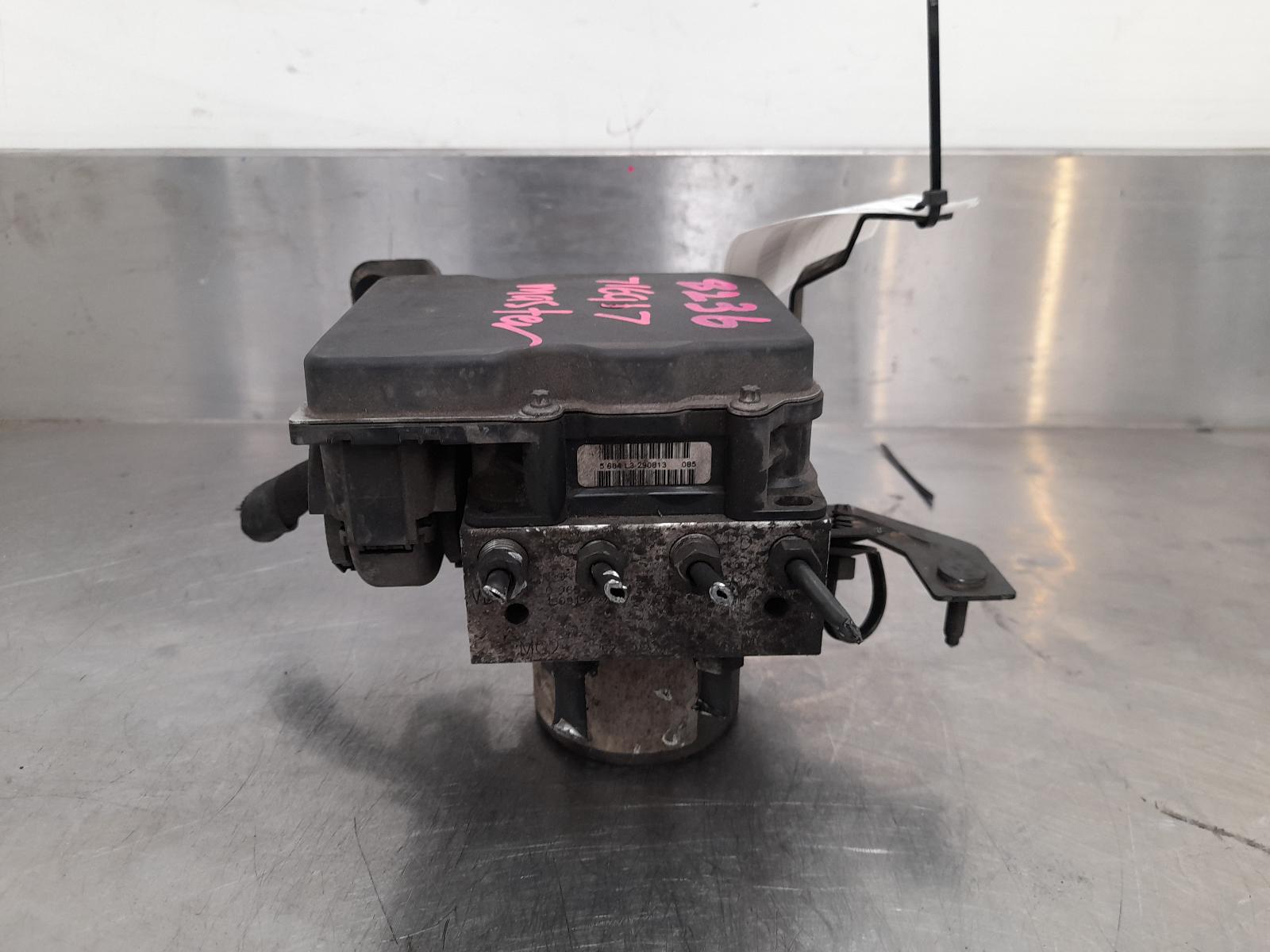View Auto part Abs Pump/Modulator Renault Master 2013