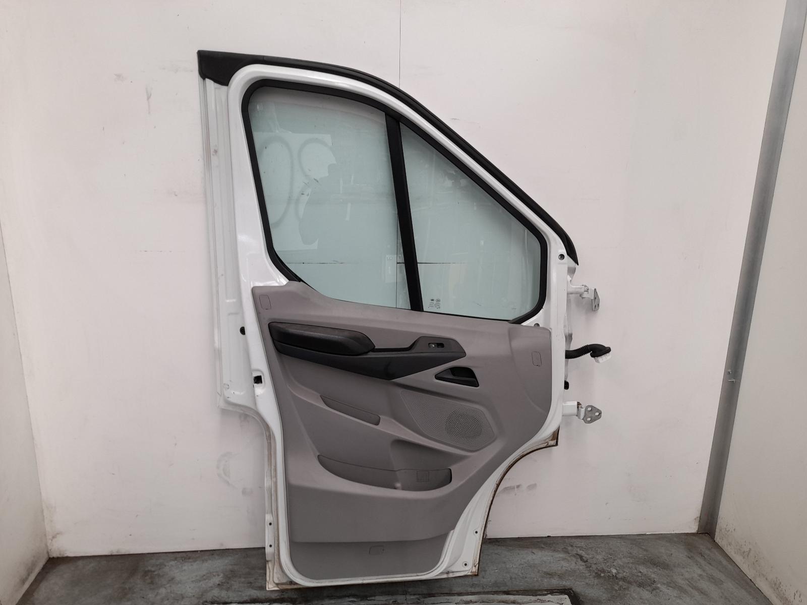 View Auto part Left Front Door Ldv Deliver 9 2022
