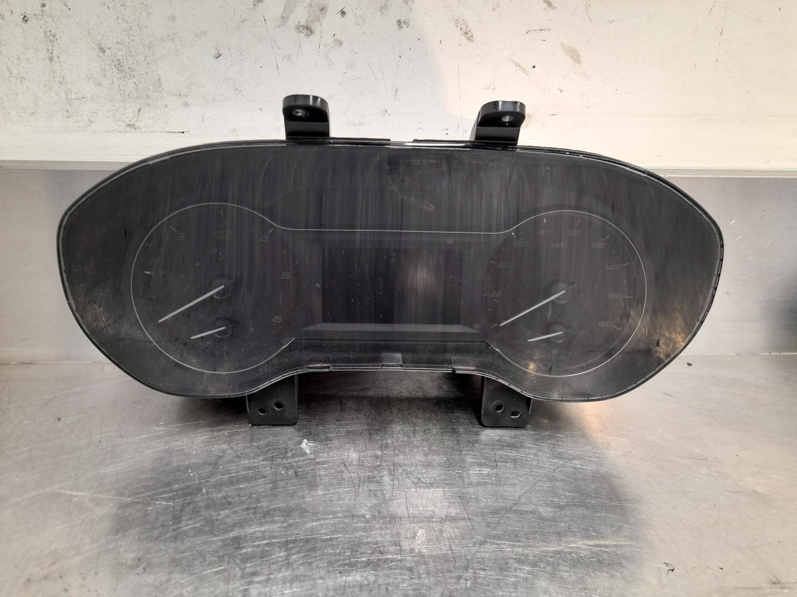 View Auto part Instrument Cluster Ldv Deliver 9 2022