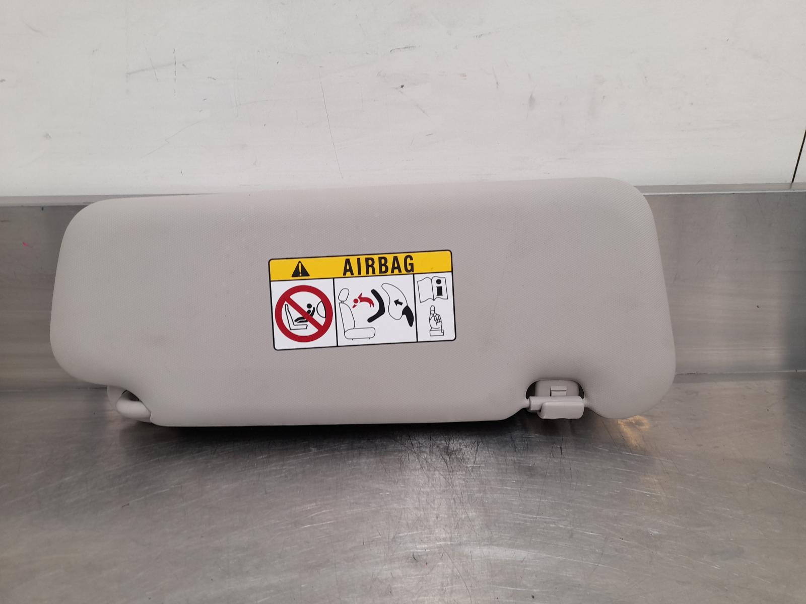 View Auto part Sunvisor Great Wall Cannon Ute 2021