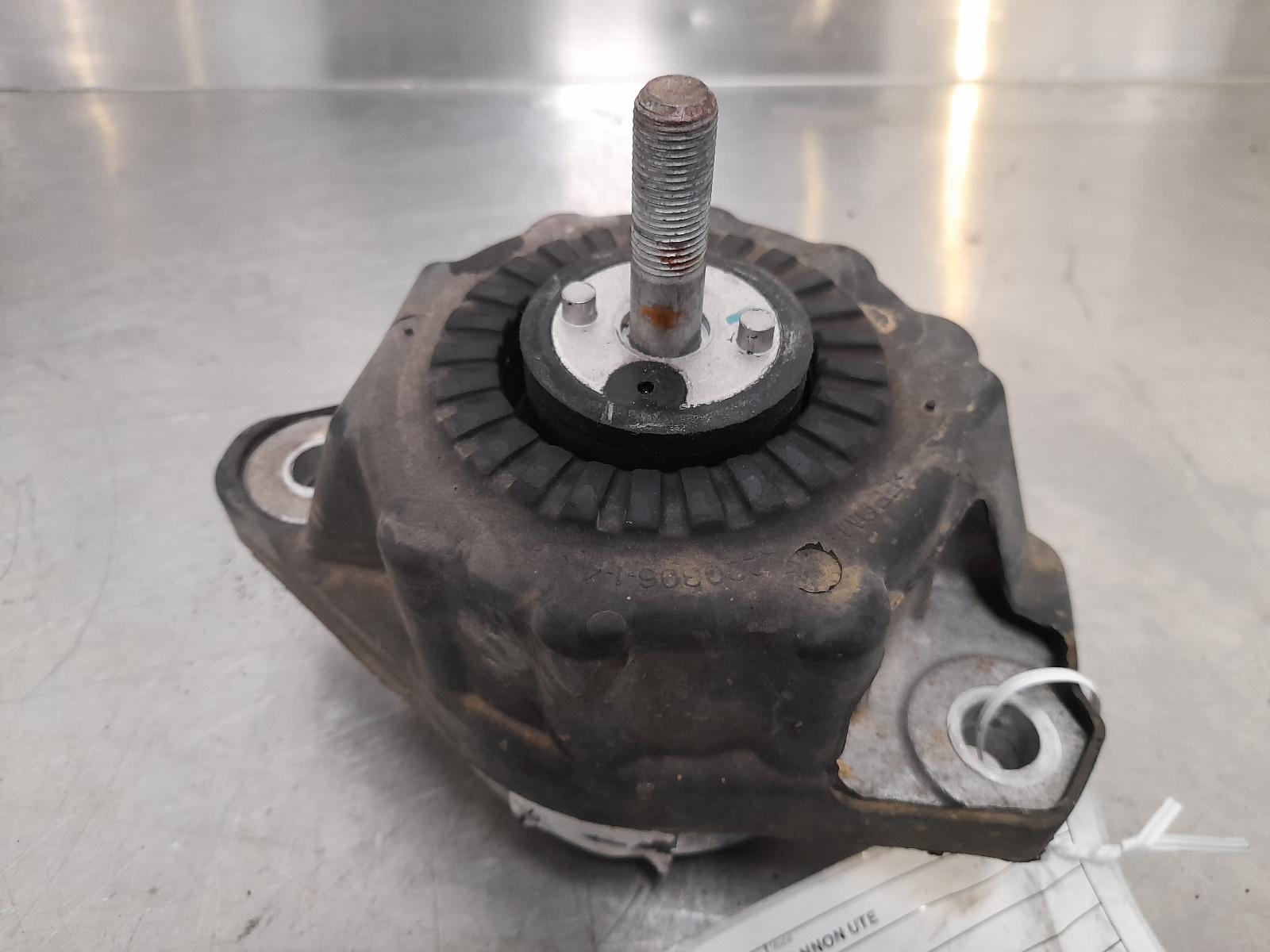 View Auto part Mount Great Wall Cannon Ute 2021