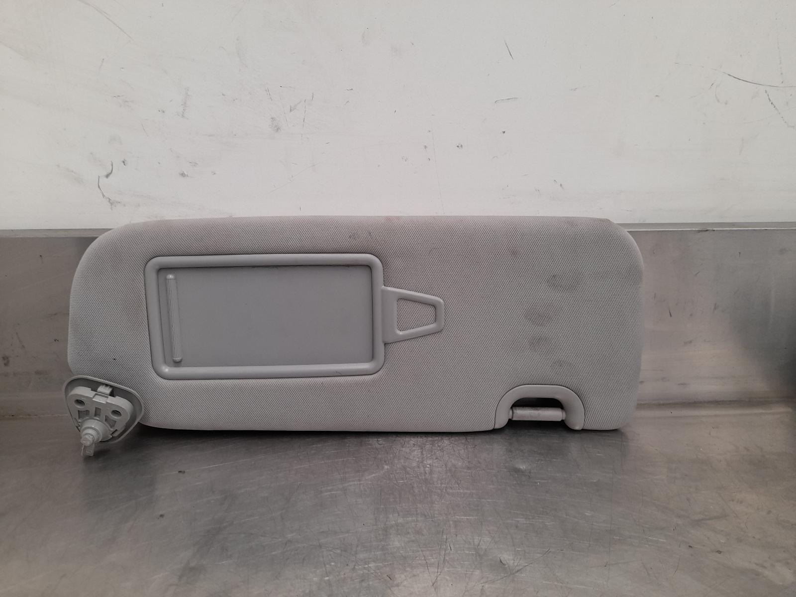 View Auto part Sunvisor Hyundai Santa Fe 2016