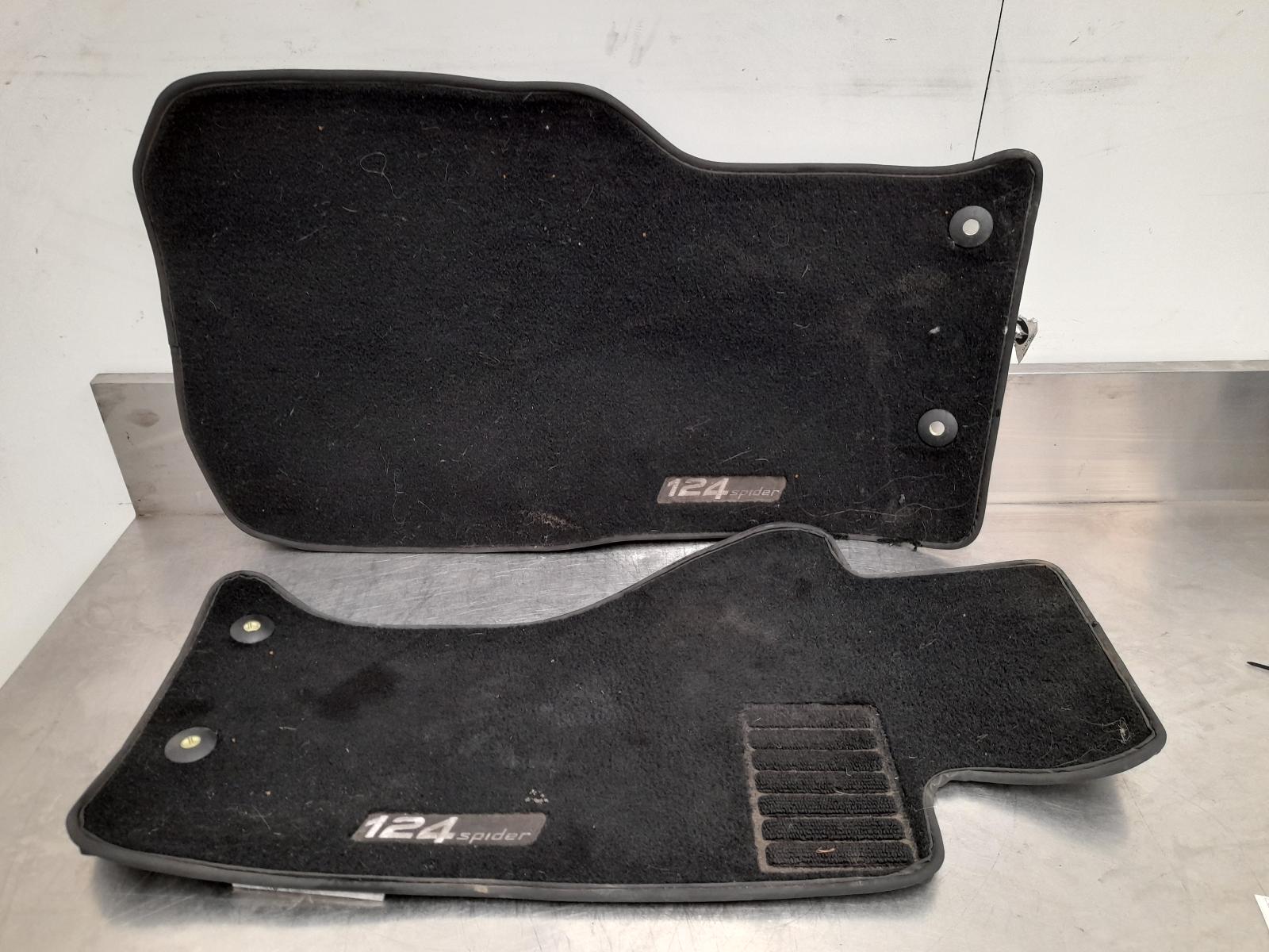 View Auto part Floor Mats Abarth 124 Spider 2016