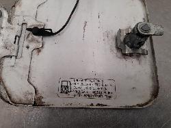 View Auto part Fuel Door / Filler Suzuki Apv 2015