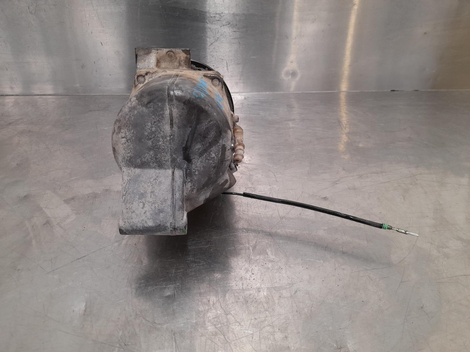 View Auto part A/C Compressor Suzuki Jimny 2001