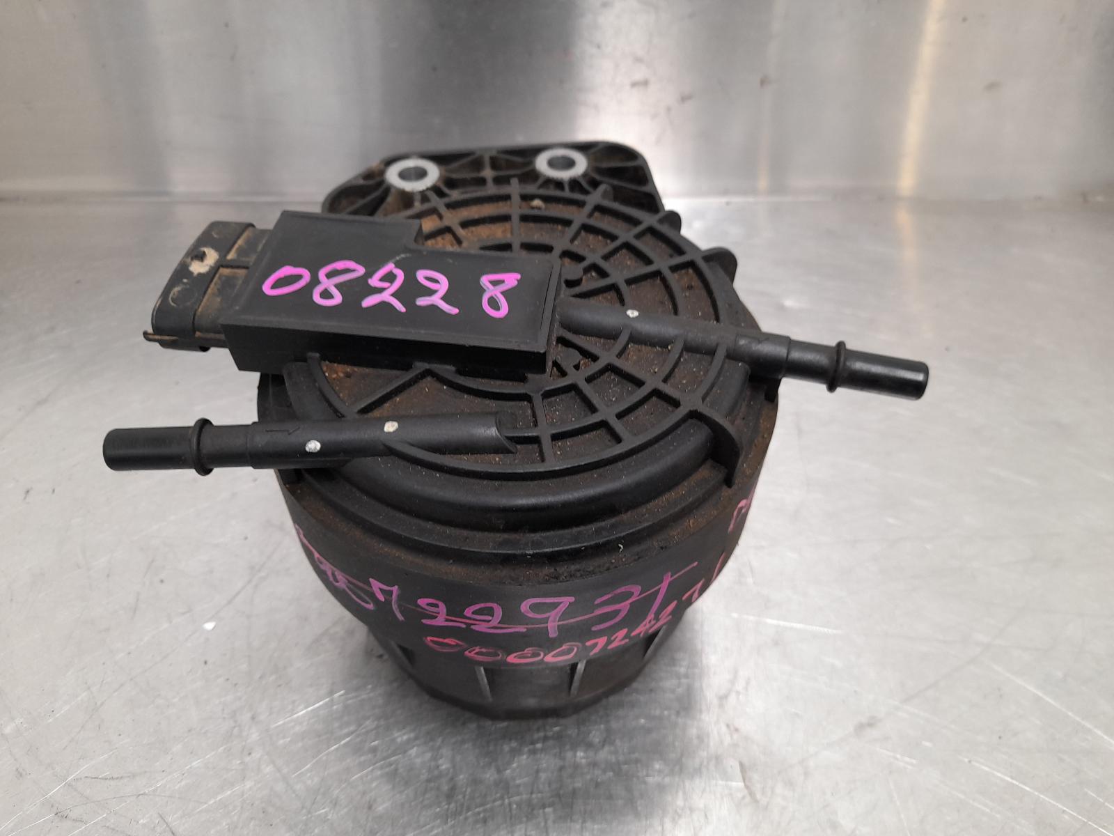 View Auto part Oil Filter Ldv Deliver 9 2022