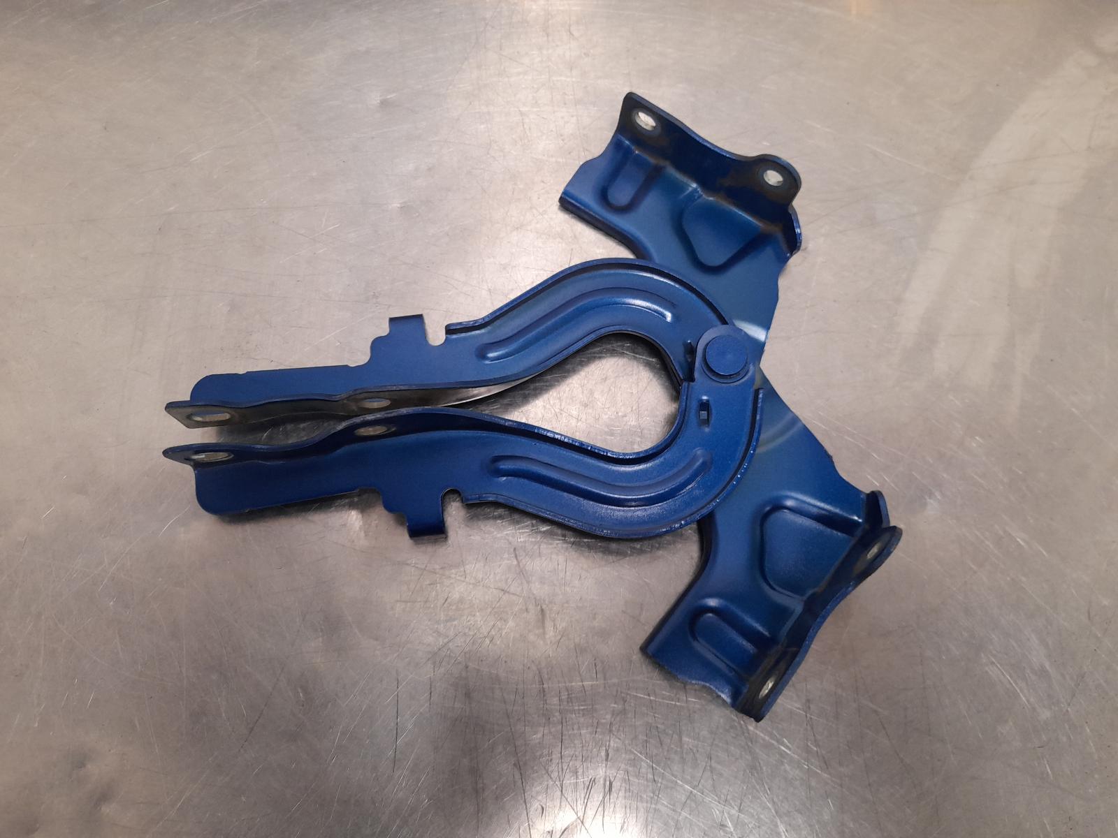 View Auto part Bonnet Hinge/Strut Ldv T60 2022