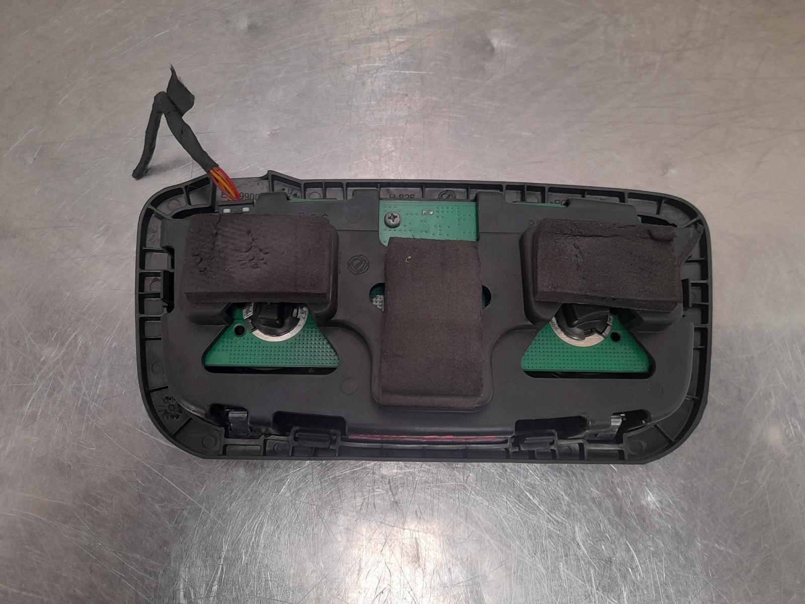 View Auto part Courtesy Light Maserati Quattroporte 2015
