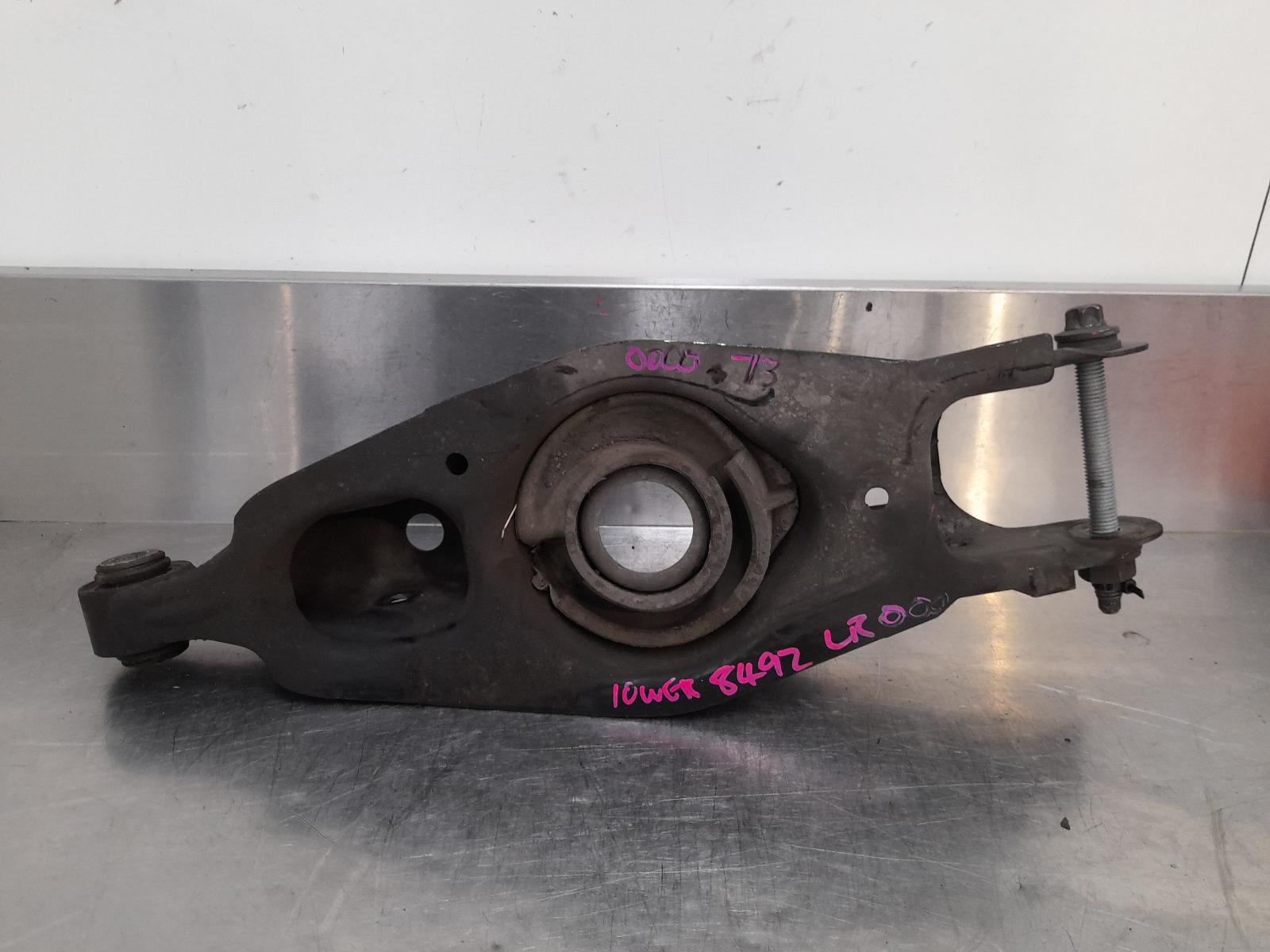 View Auto part Left Rear Trailing Arm Maserati Quattroporte 2015