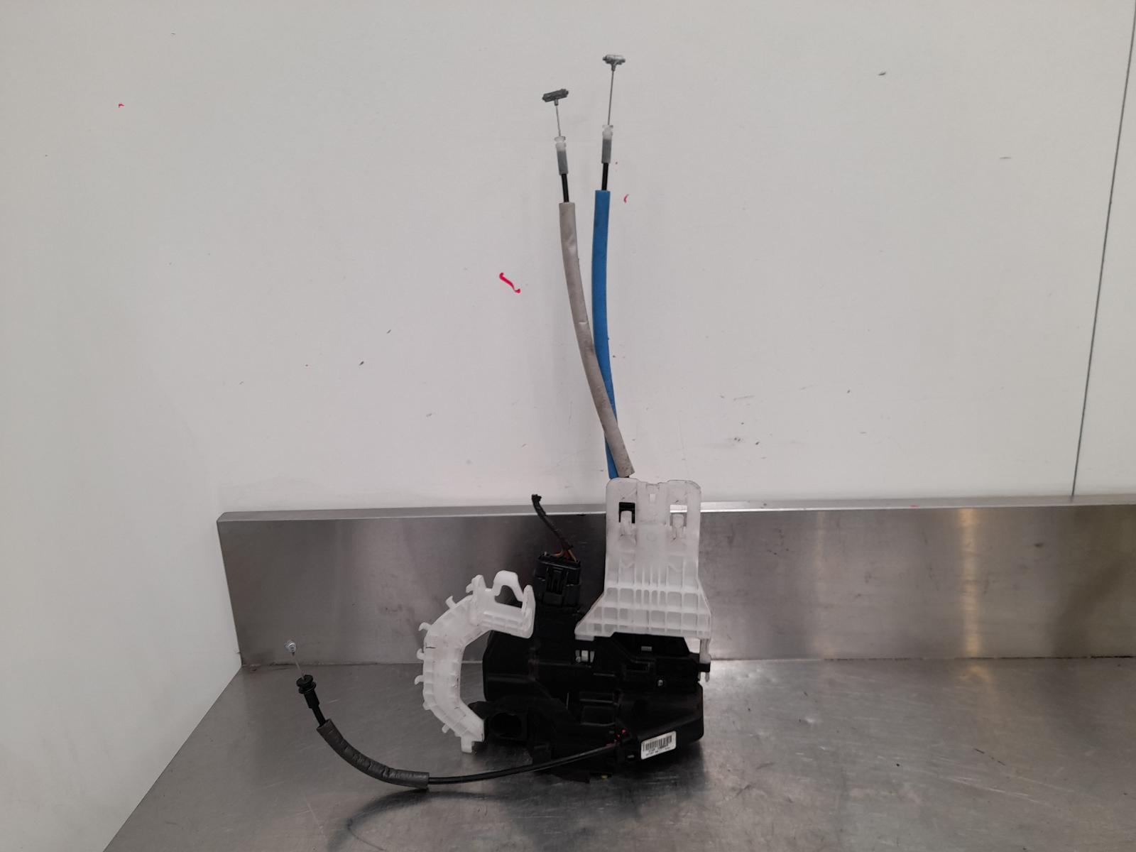 View Auto part Door/Boot/Gate Lock Kia Carnival/grand Carnival 2019