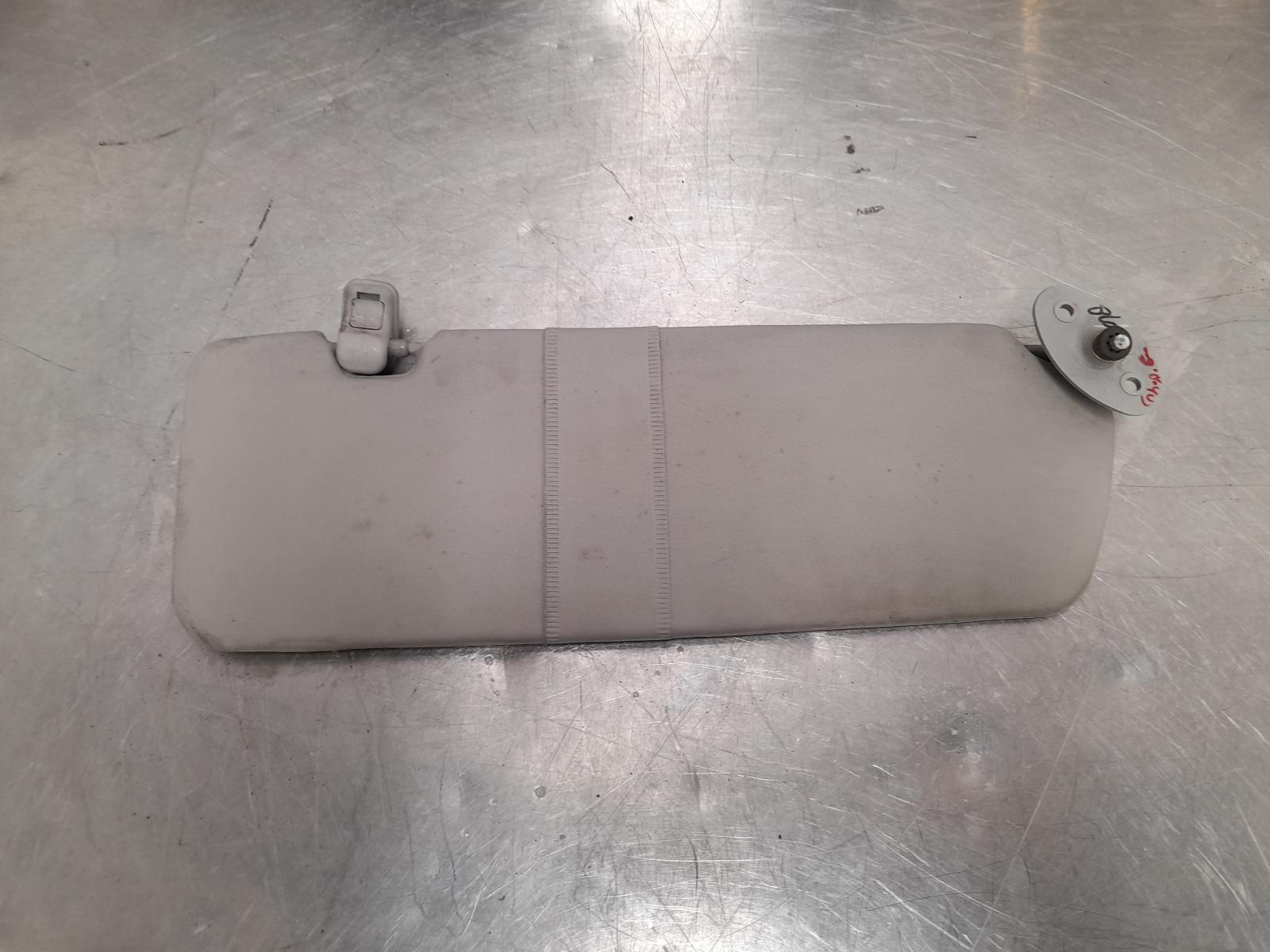 View Auto part Sunvisor Suzuki Apv 2010