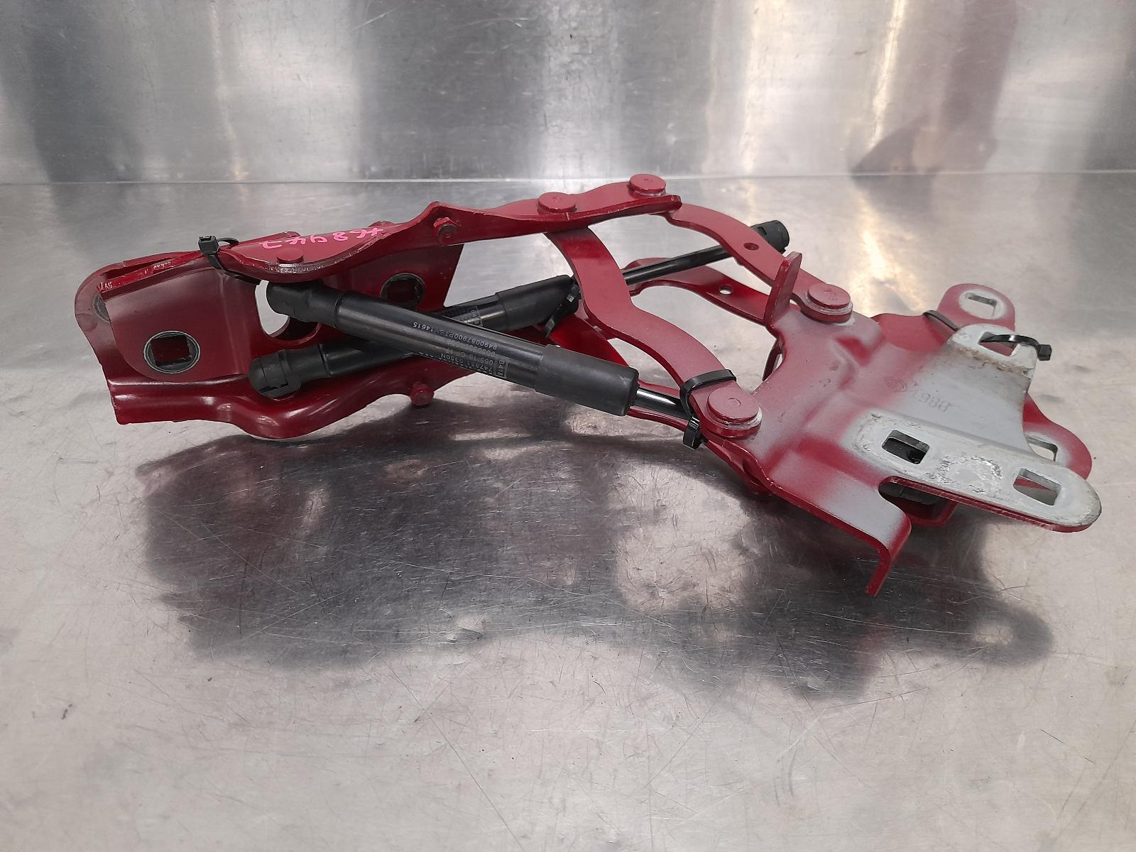 View Auto part Bonnet Hinge/Strut Alfa Romeo Stelvio 2018