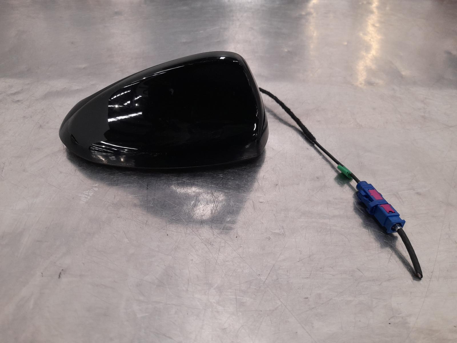 View Auto part Antenna Alfa Romeo Stelvio 2018