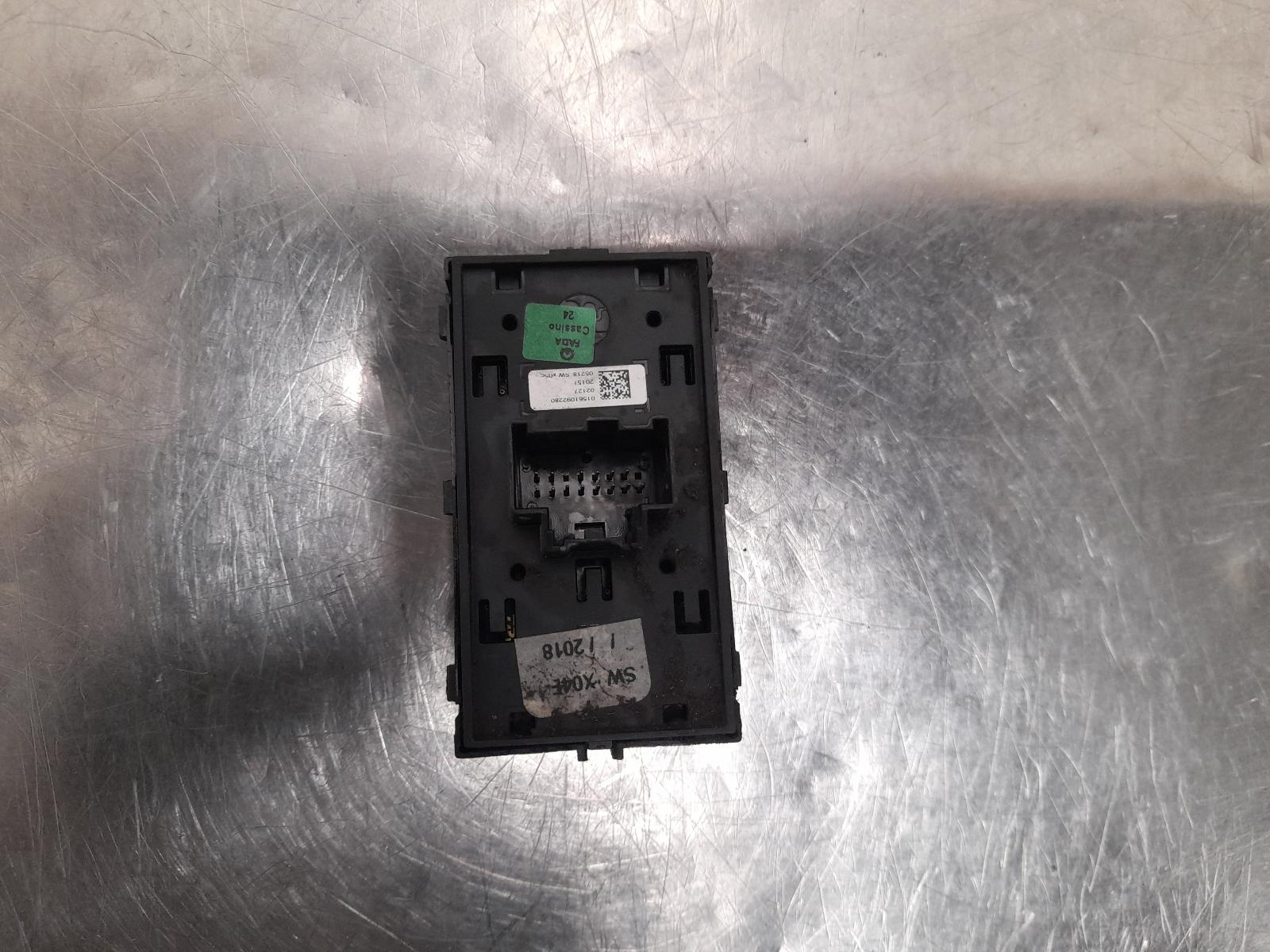View Auto part Pwr Dr Wind Switch Alfa Romeo Stelvio 2018