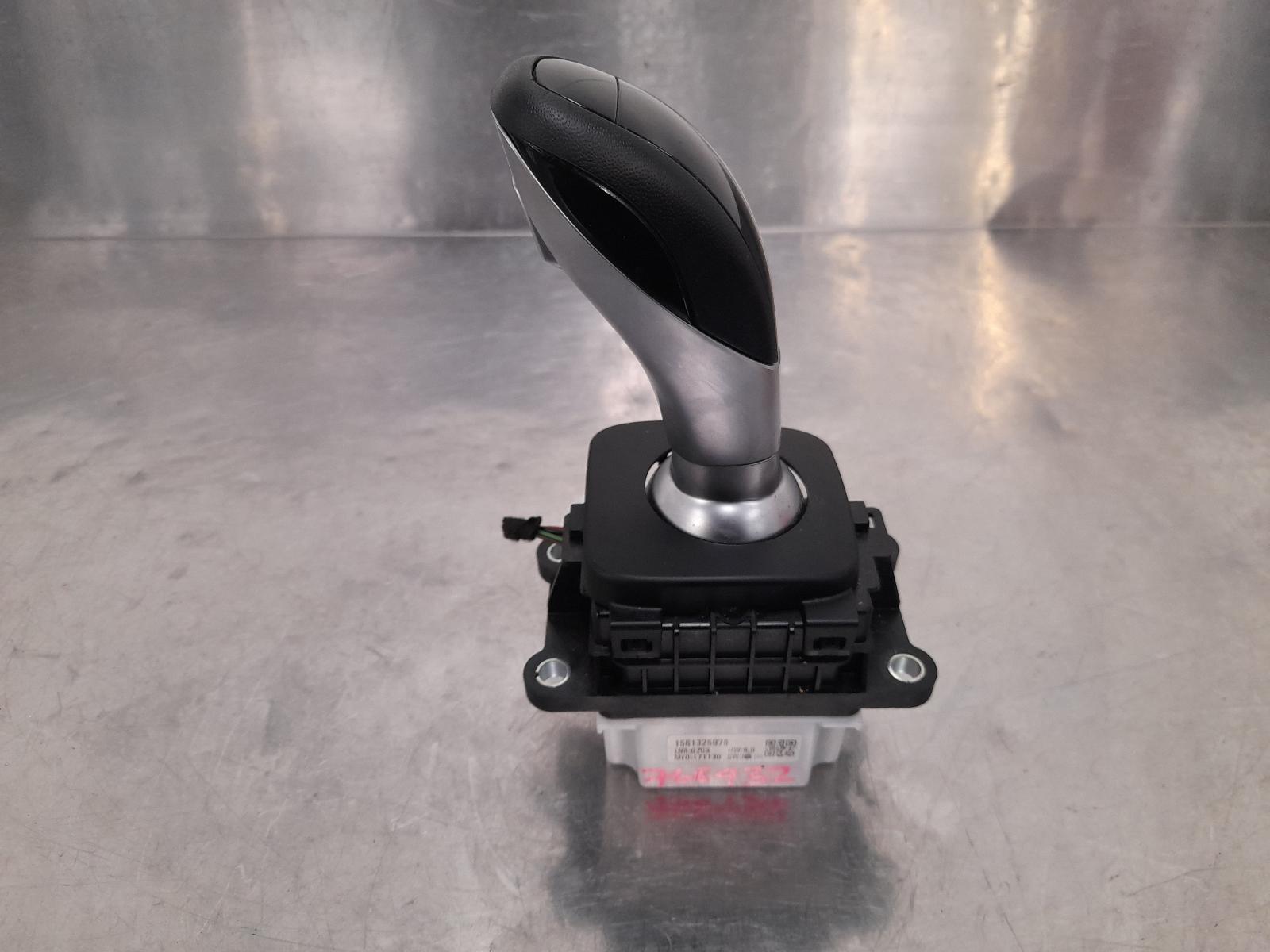 View Auto part Gear Stick/Shifter Alfa Romeo Stelvio 2018