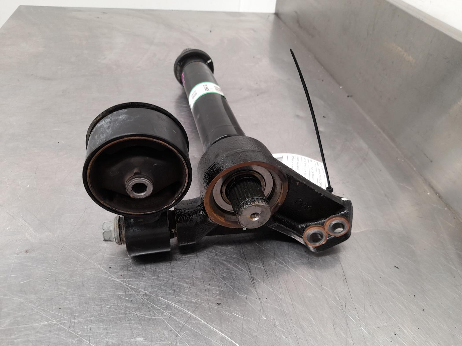 View Auto part Right Driveshaft Kia Carnival/grand Carnival 2019