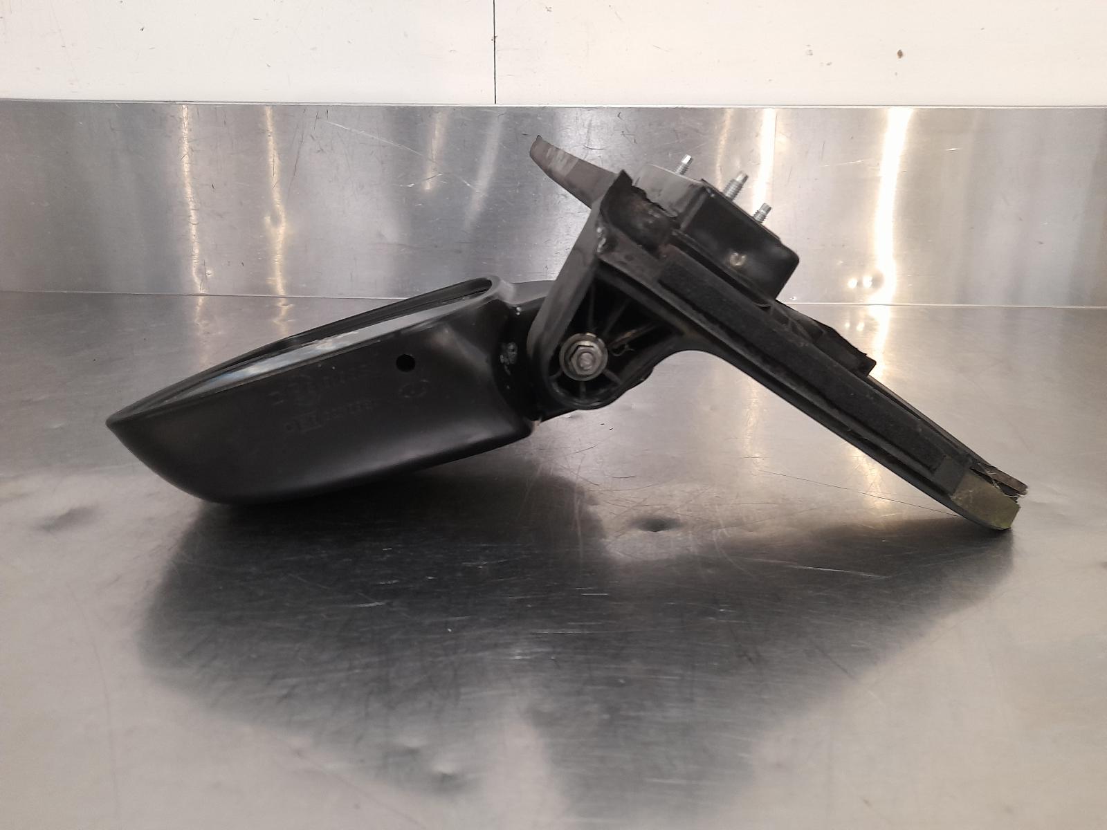 View Auto part Left Door Mirror Suzuki Apv 2013