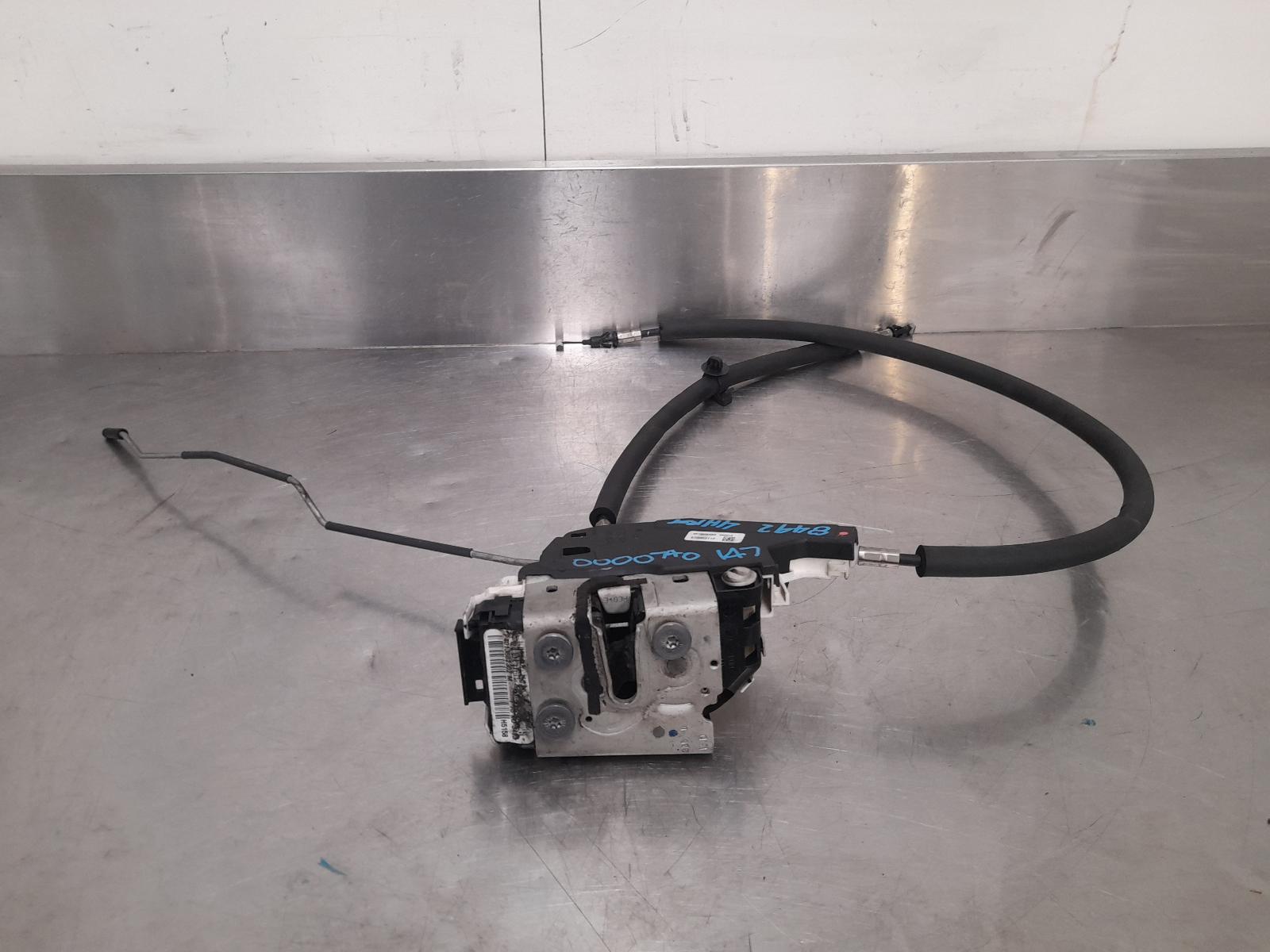 View Auto part Door/Boot/Gate Lock Maserati Quattroporte 2015