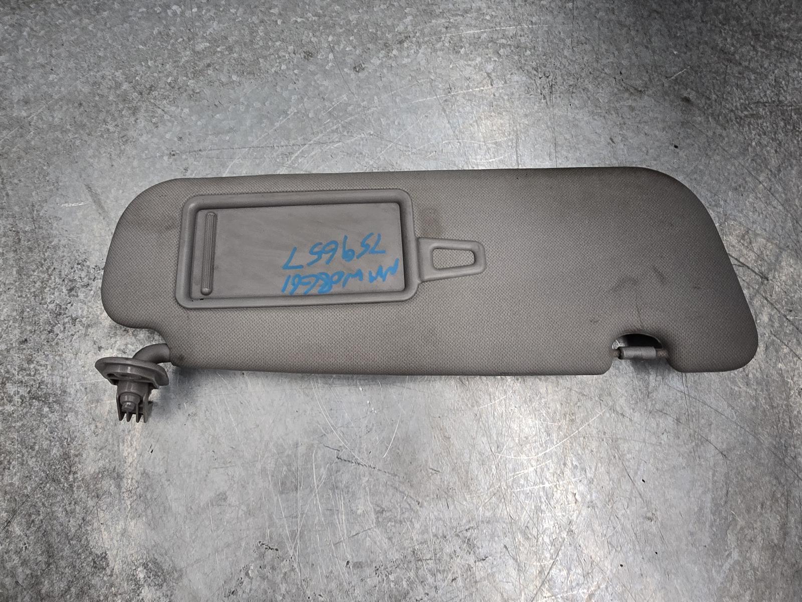 View Auto part Sunvisor Hyundai Veloster 2012