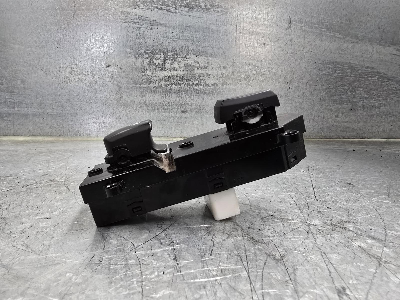 View Auto part Pwr Dr Wind Switch Hyundai Santa Fe 2008