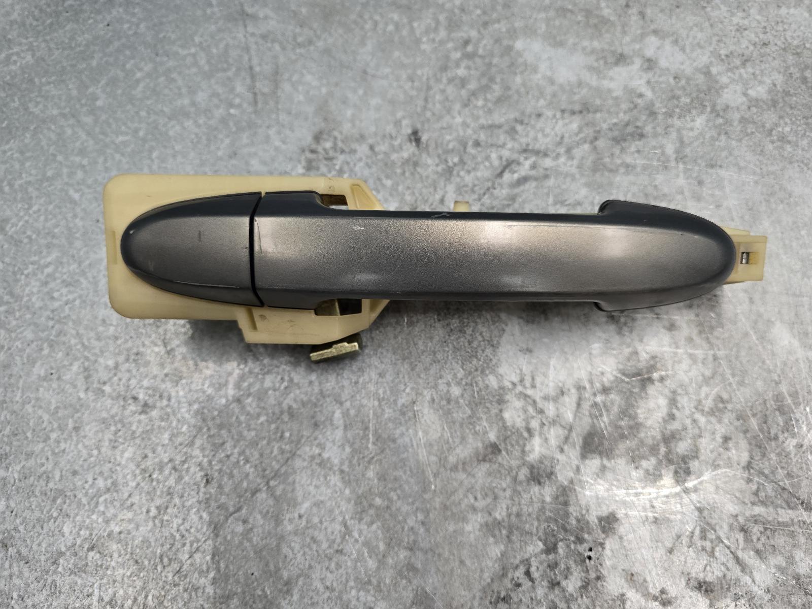 View Auto part Door Handle Hyundai Santa Fe 2008