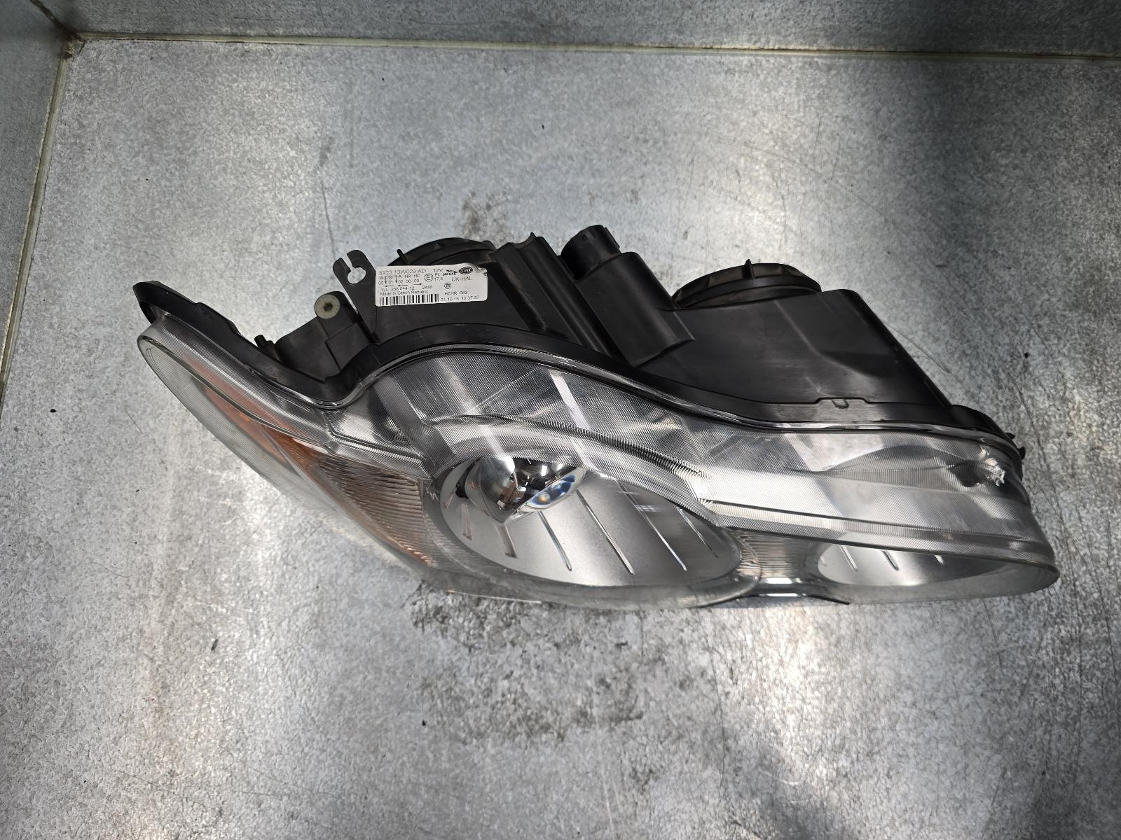 View Auto part Right Headlamp Jaguar Xf 2009