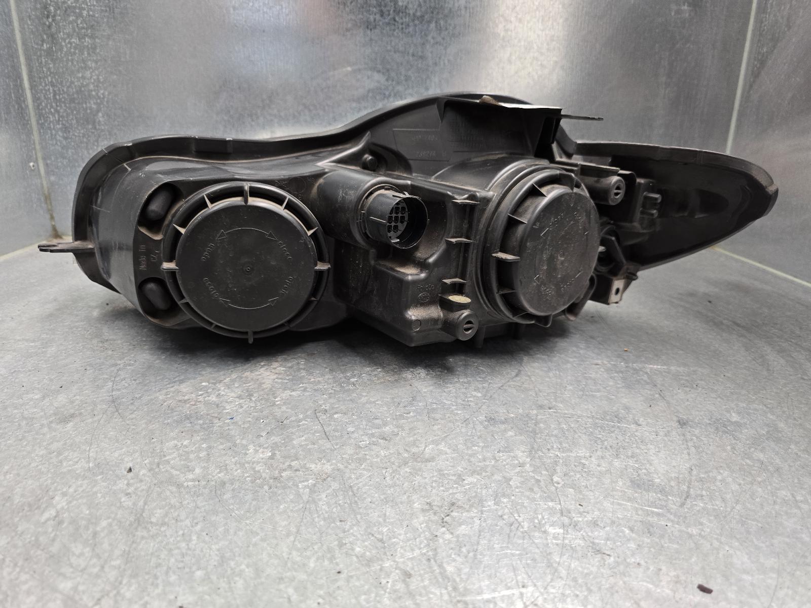 View Auto part Right Headlamp Jaguar Xf 2009