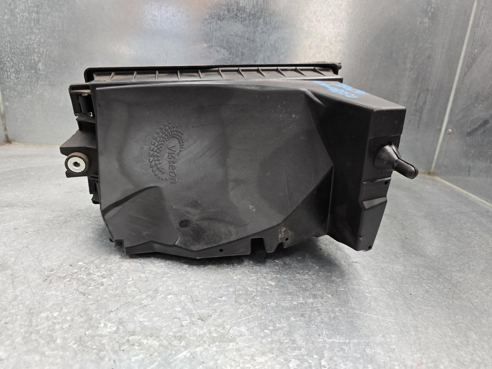 View Auto part Air Cleaner/Box Jaguar Xf 2009