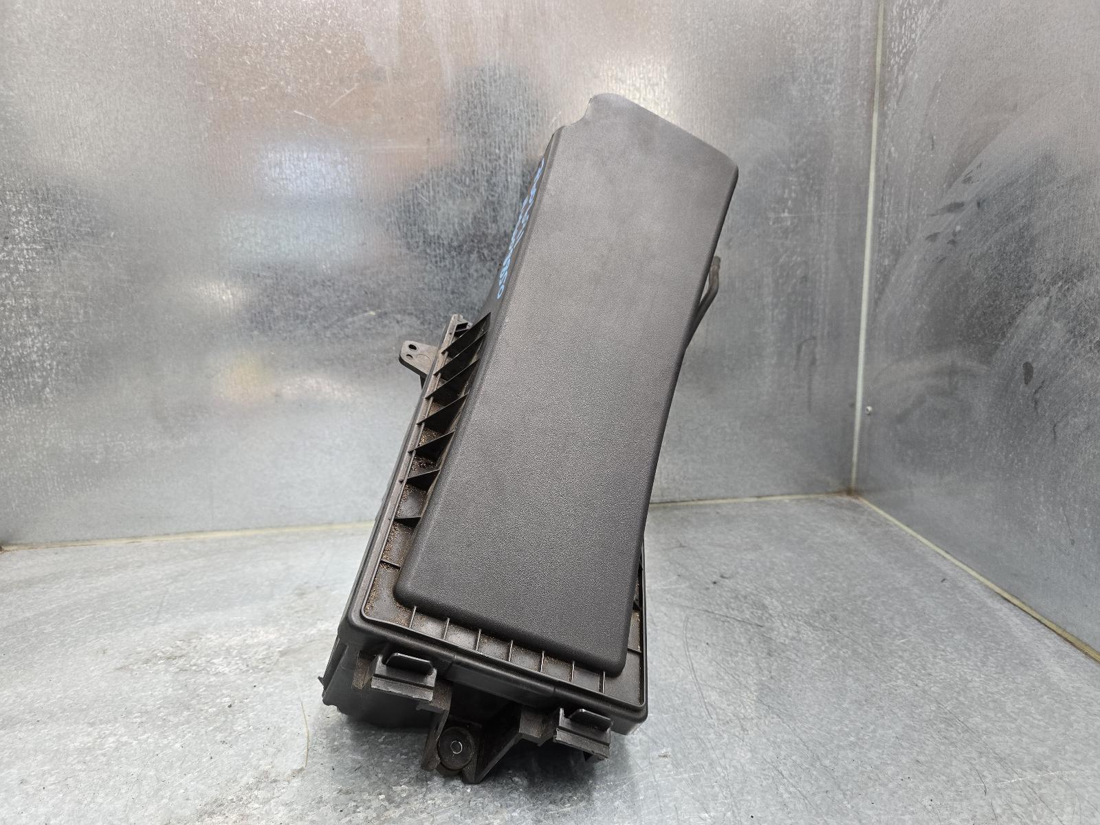 View Auto part Air Cleaner/Box Jaguar Xf 2009