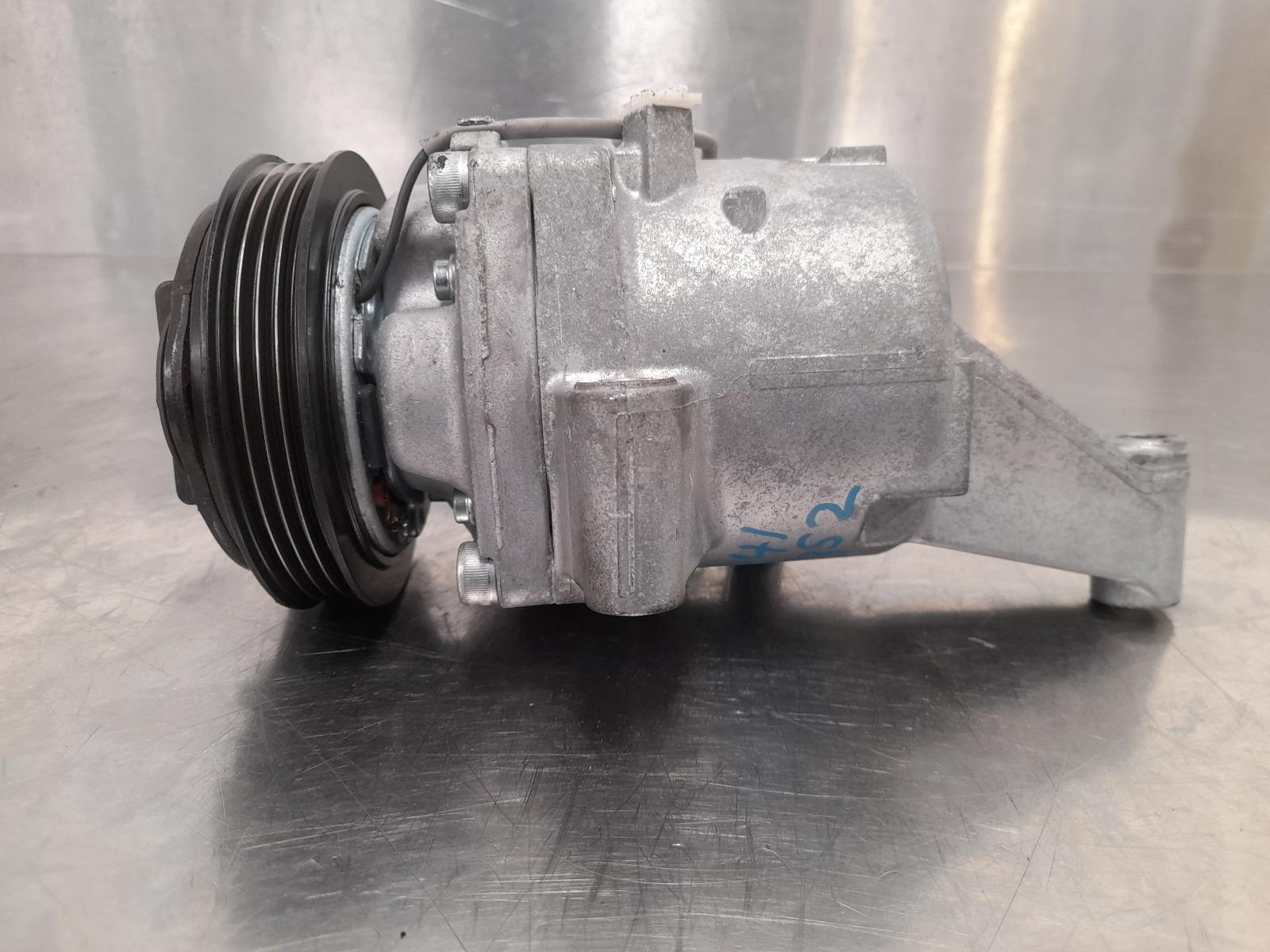 View Auto part A/C Compressor Suzuki Jimny 2022