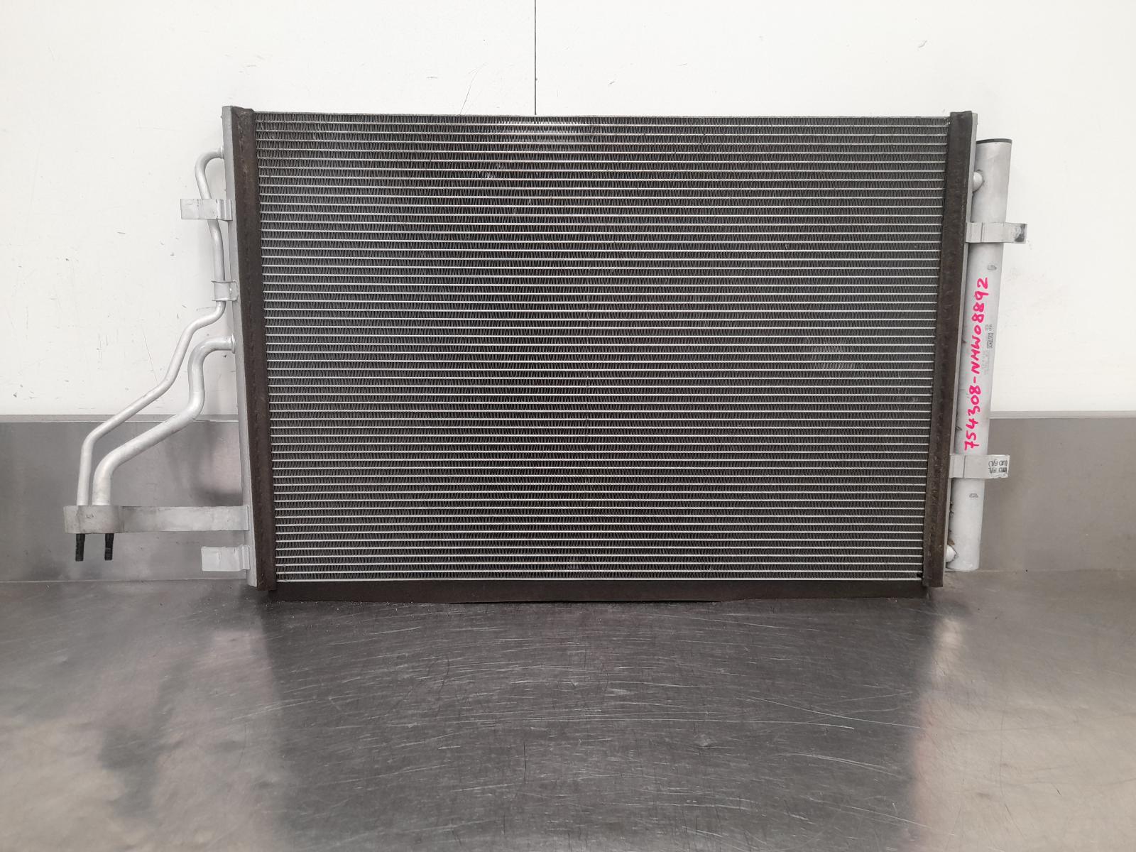 View Auto part A/C Condenser Kia Cerato 2017