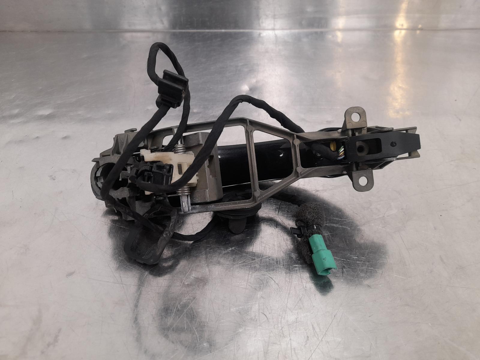 2004 Bentley Continental Door Handle View Auto part Door Handle Bentley Continental 2004