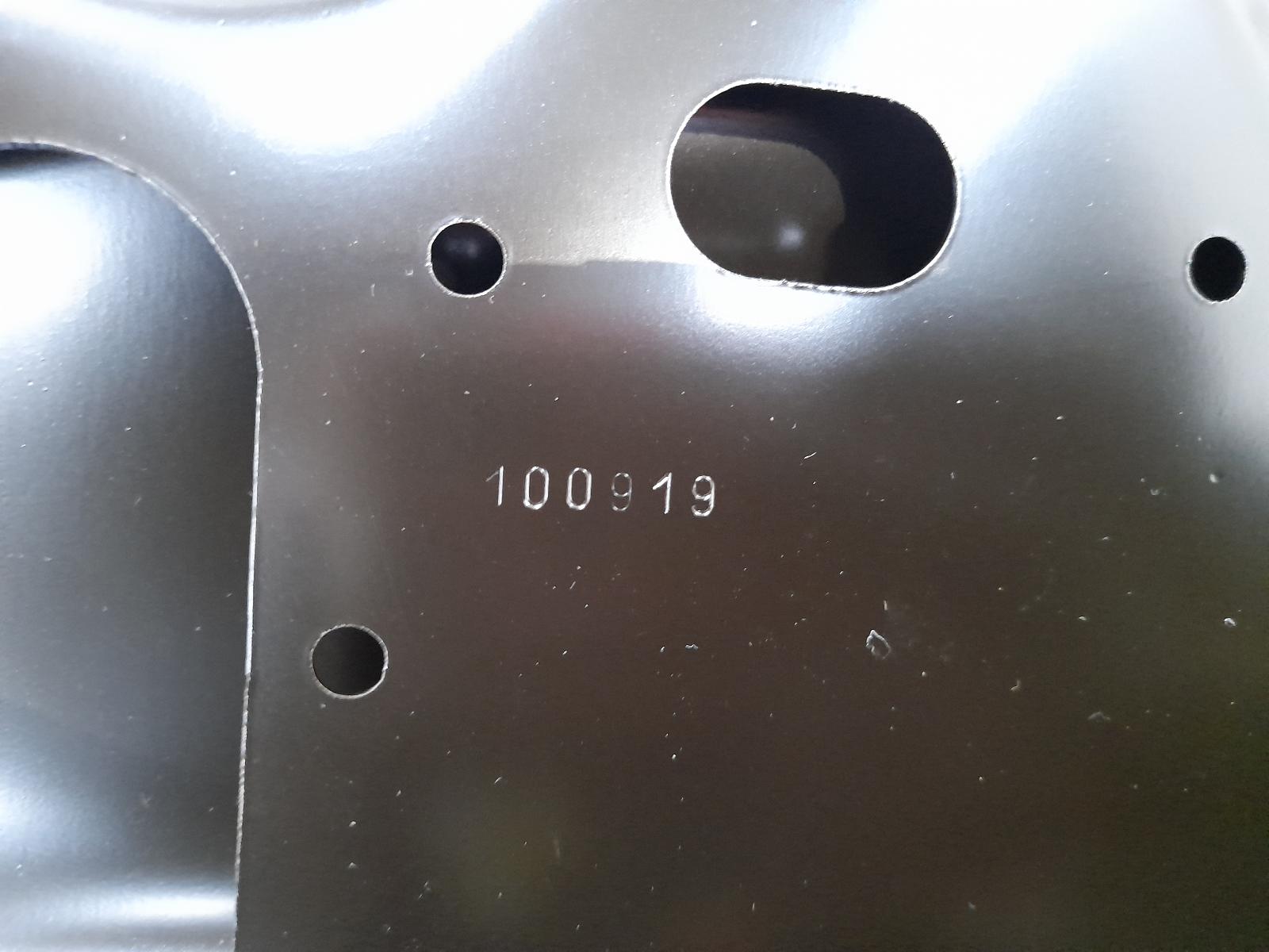 2020 Mclaren 570s Left Guard View Auto part Left Guard Mclaren 570s 2020
