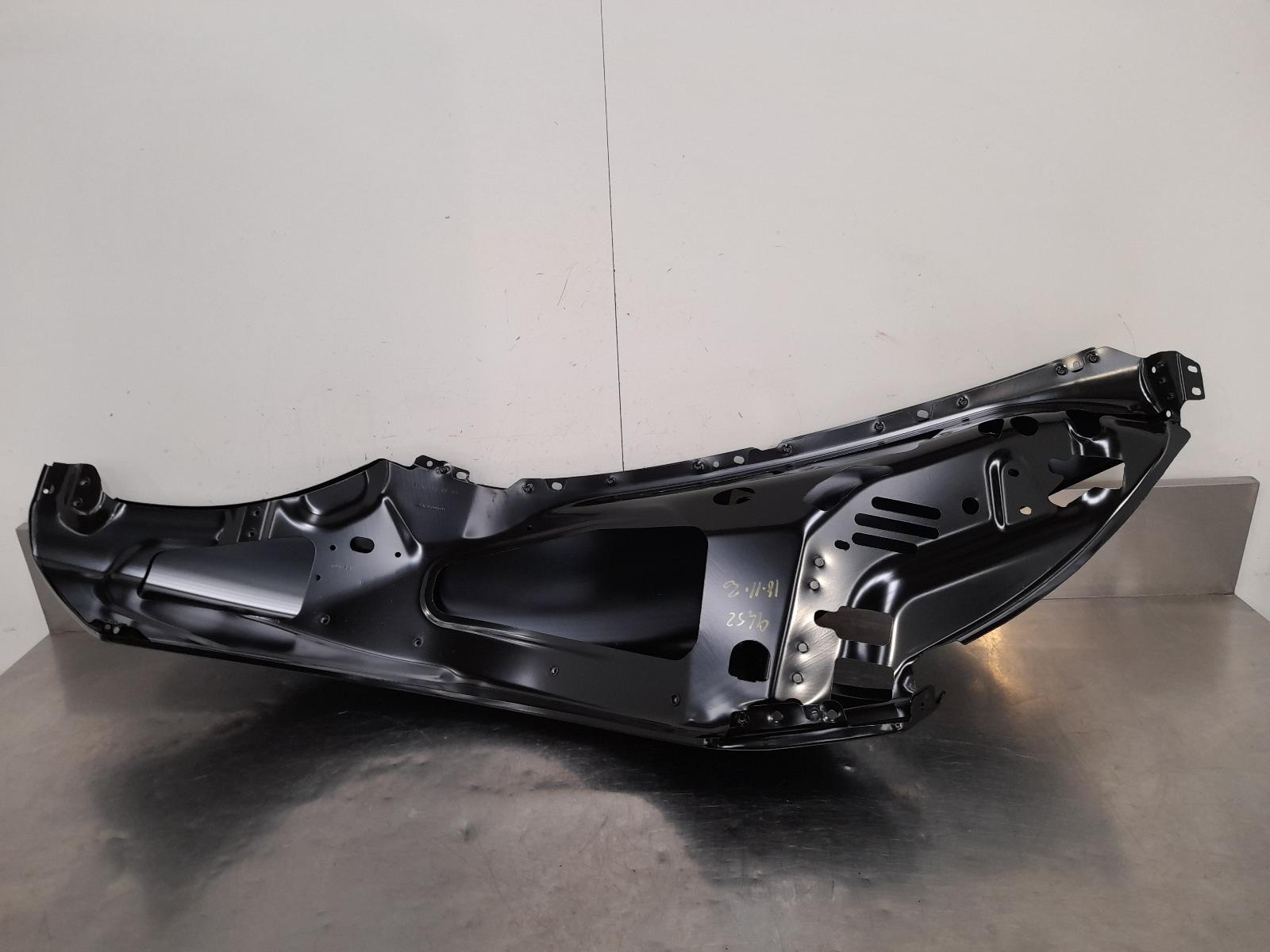 2020 Mclaren 570s Left Guard View Auto part Left Guard Mclaren 570s 2020