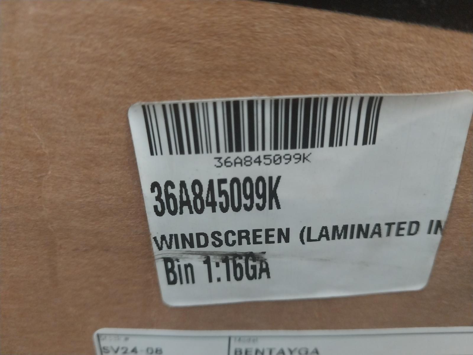 2024 Bentley Bentayga Windshield View Auto part Windshield Bentley Bentayga 2024
